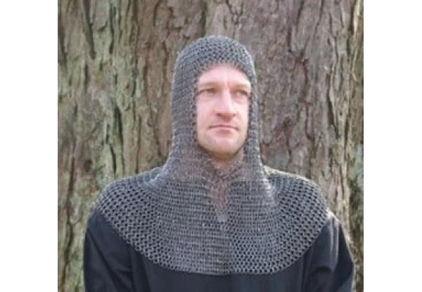 Chainmail coif, rivetted, natural.
