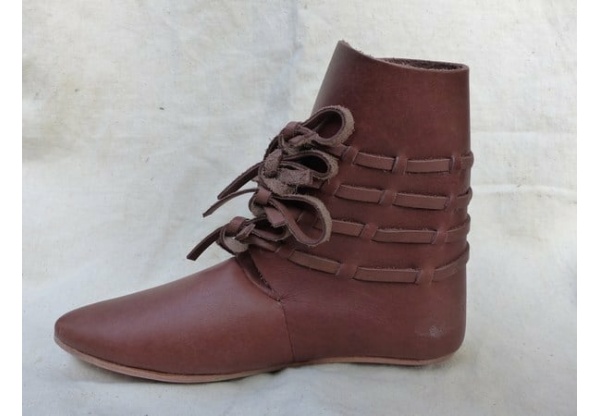Medieval shoes nr.57-420