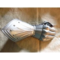 Gauntlets C