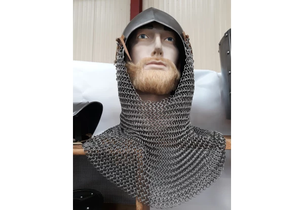 Bascinet with chainmail