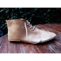 Medieval turnshoes no.69