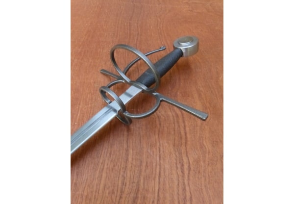 sidesword Venesia R5 door Regenyei