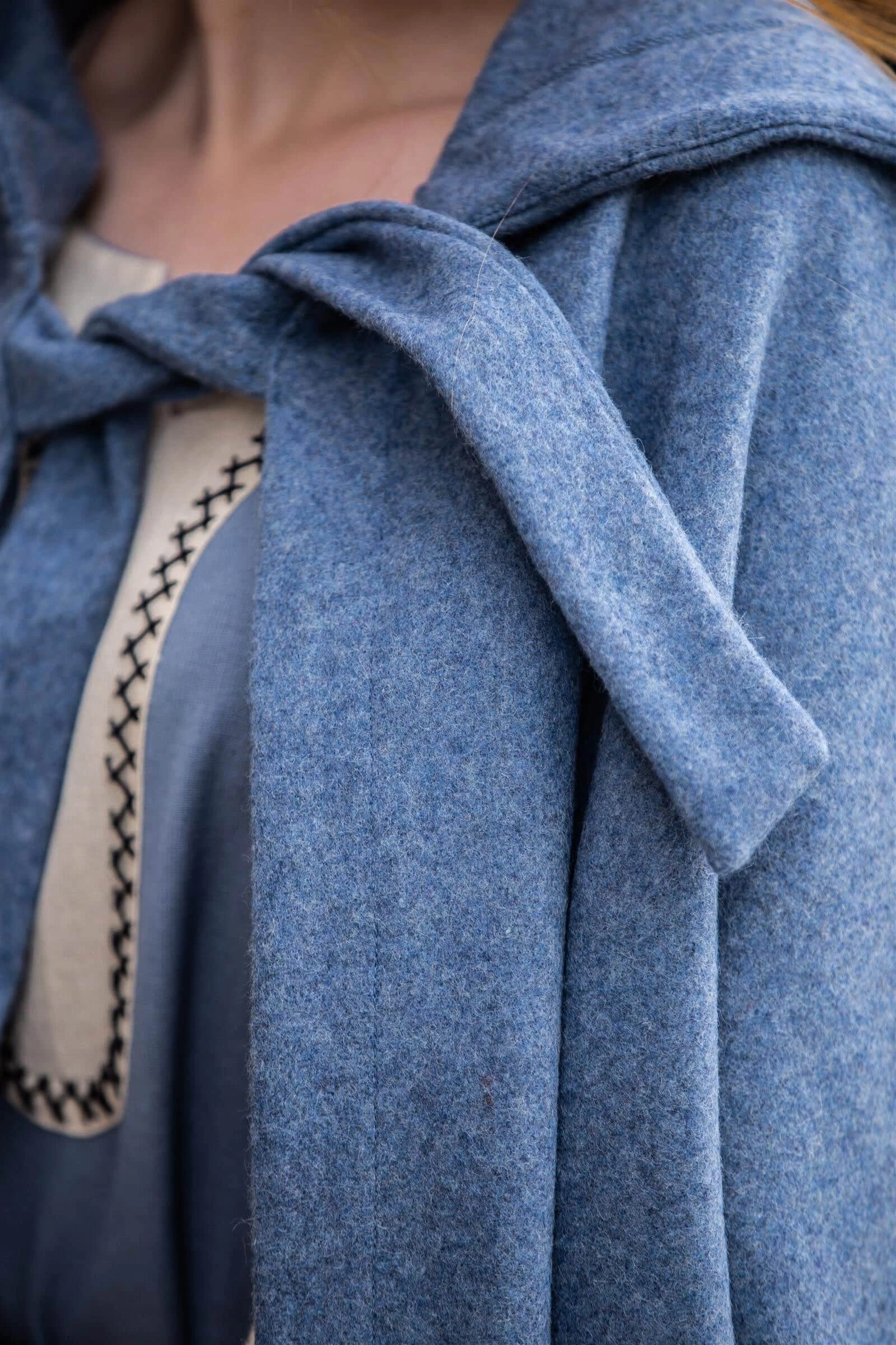 middeleeuwse cape, duifblauw - Afbeelding 2